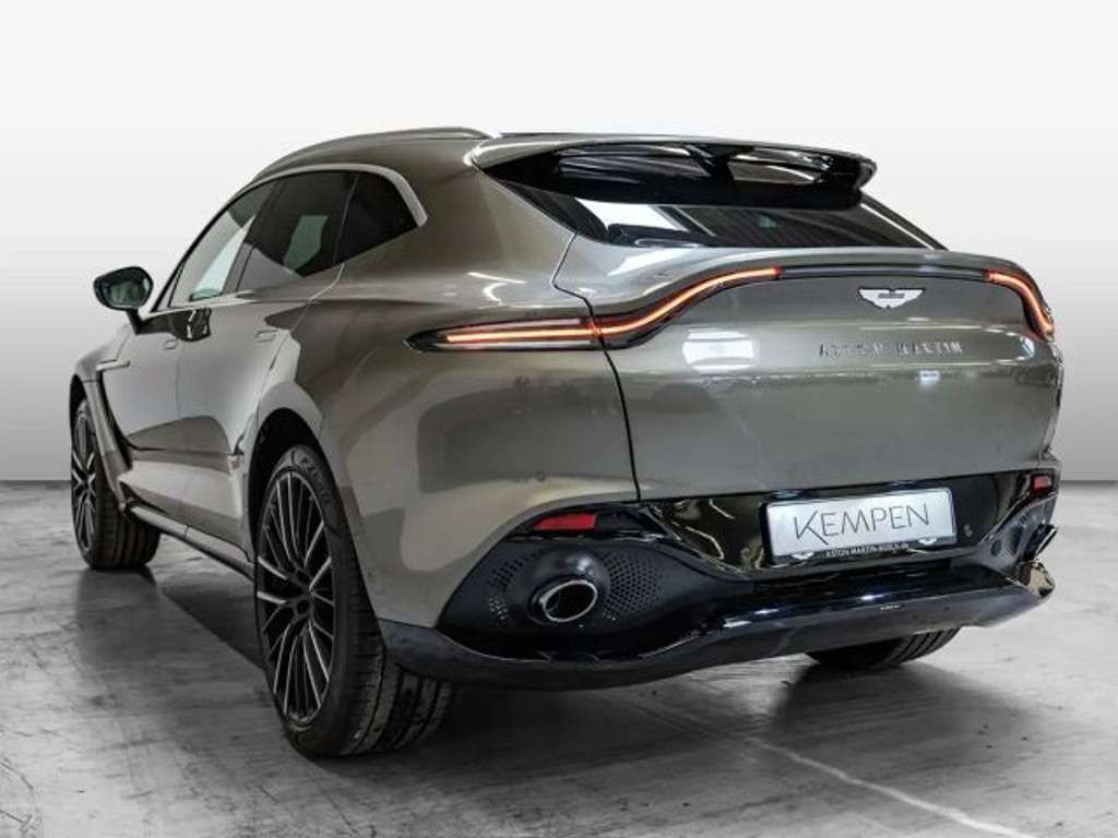 Aston Martin DBX