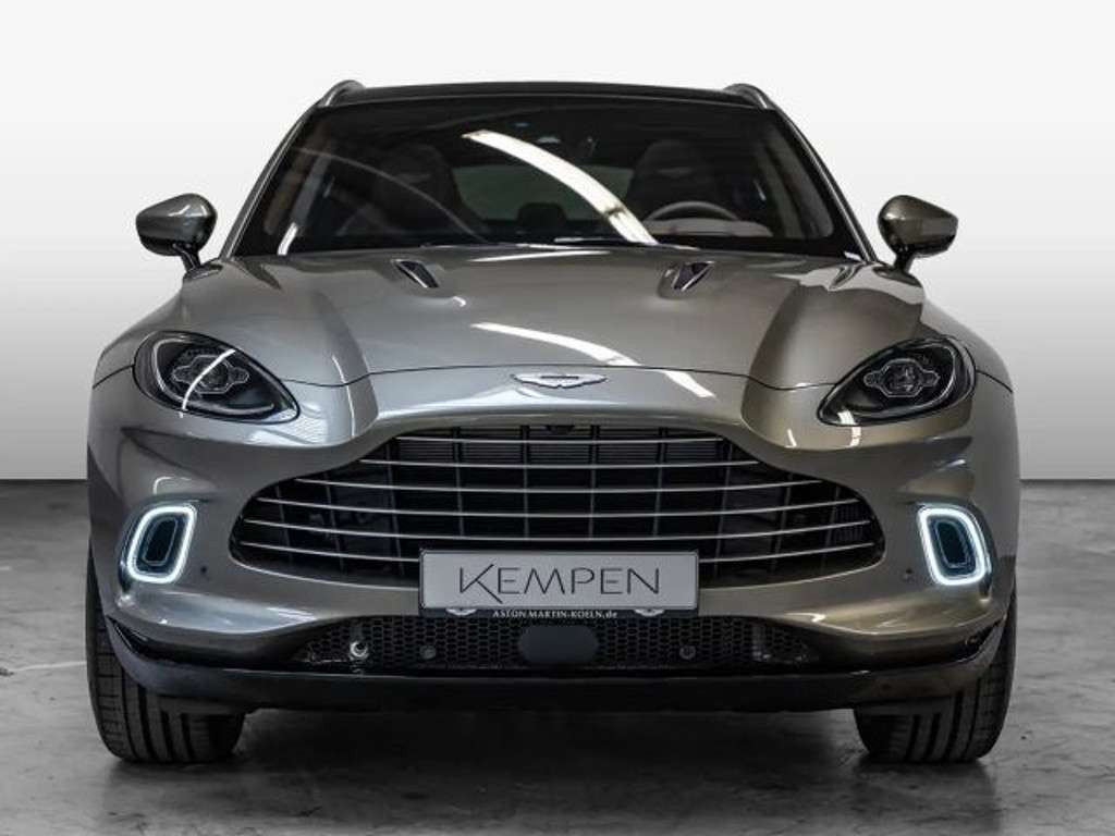 Aston Martin DBX