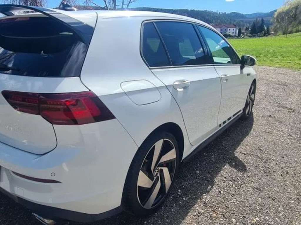 Volkswagen Golf 2022 Benzine