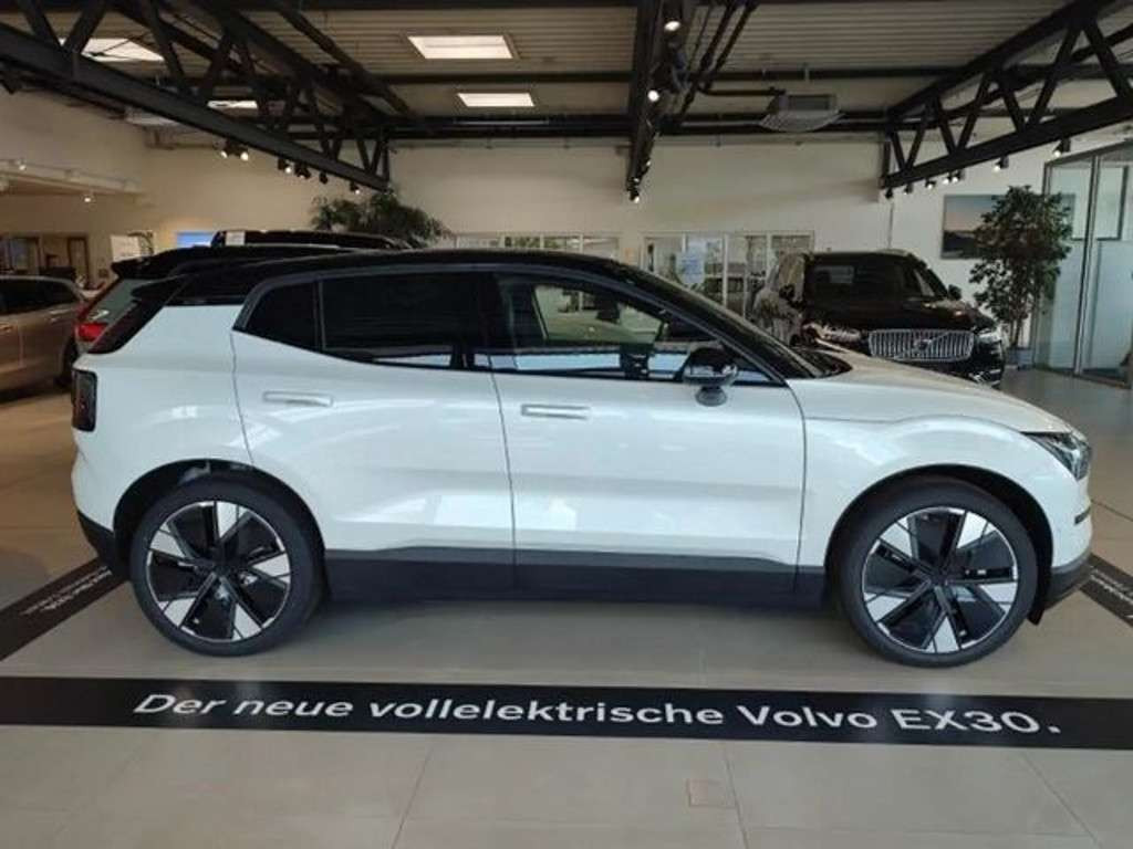 Volvo EX30