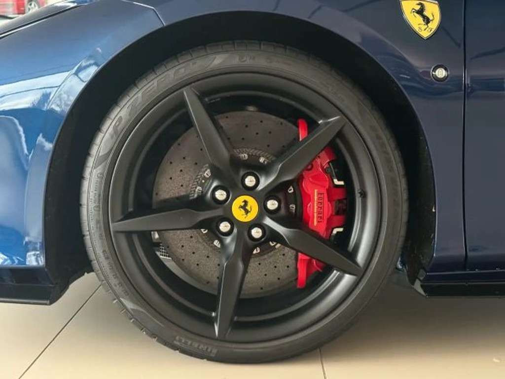 Ferrari F8