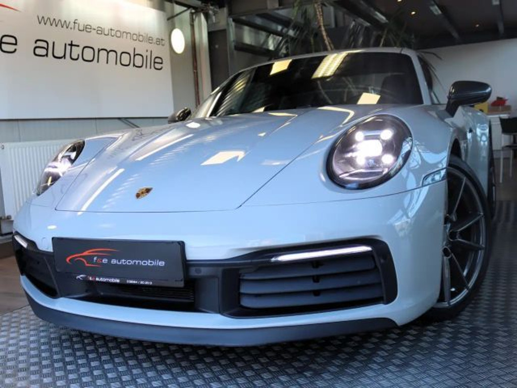Porsche 992 2023 Benzine