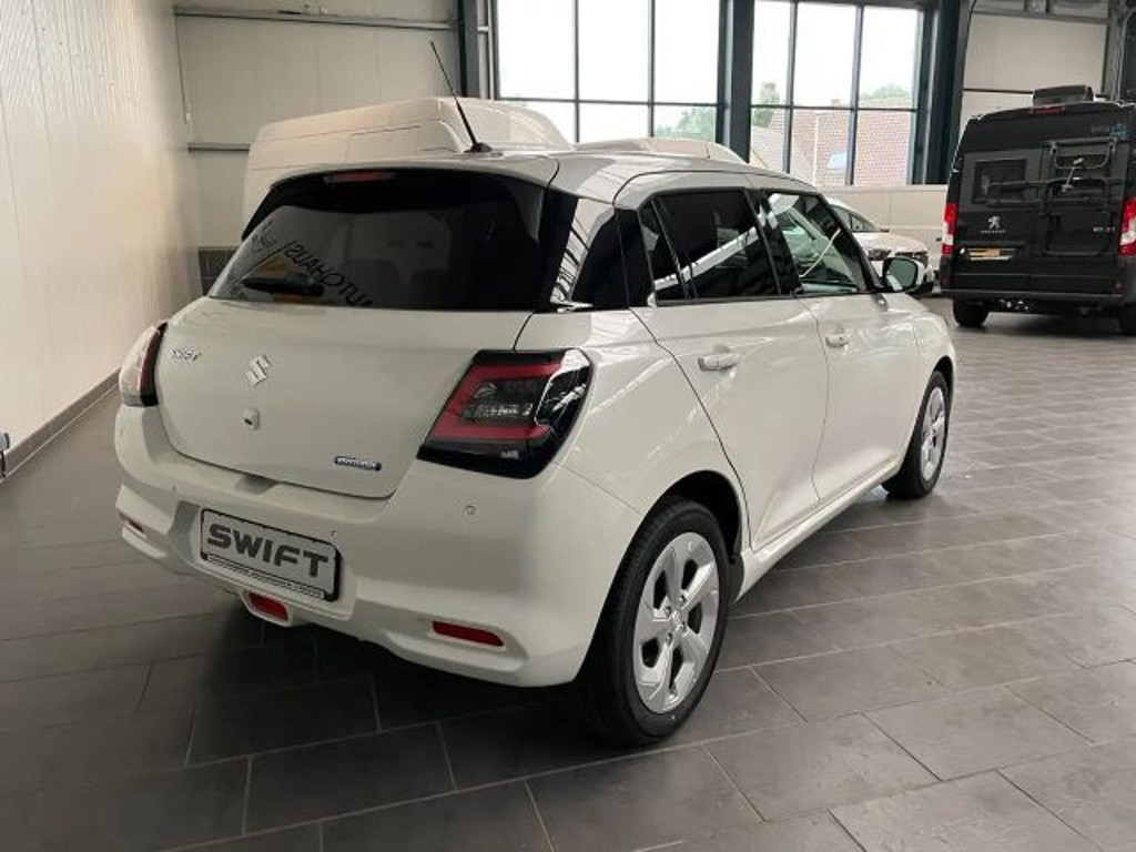 Suzuki Swift 2024 Benzine