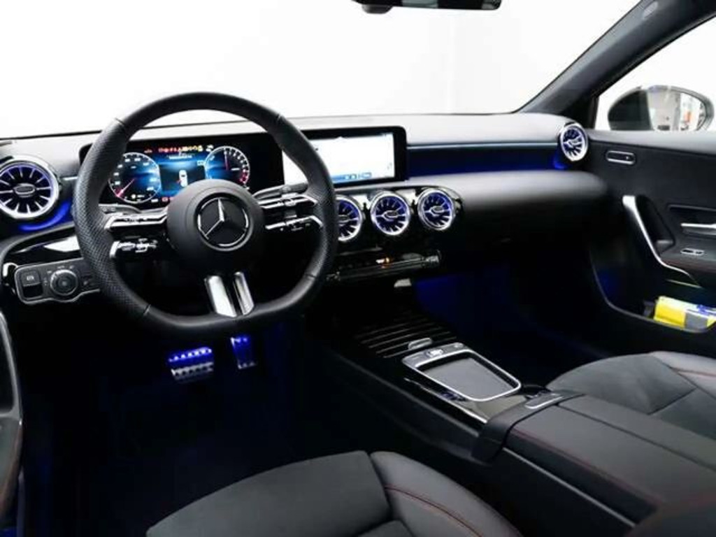Mercedes-Benz A-Klasse 2023 Hybride Benzine