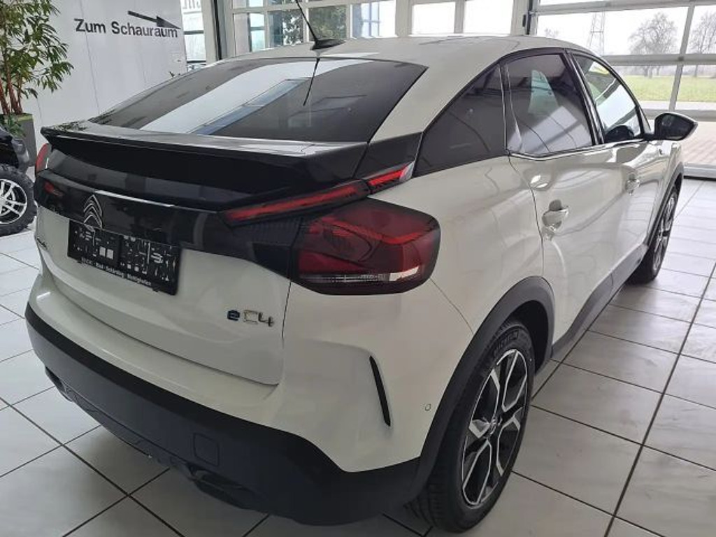 Citroën Ë-C4