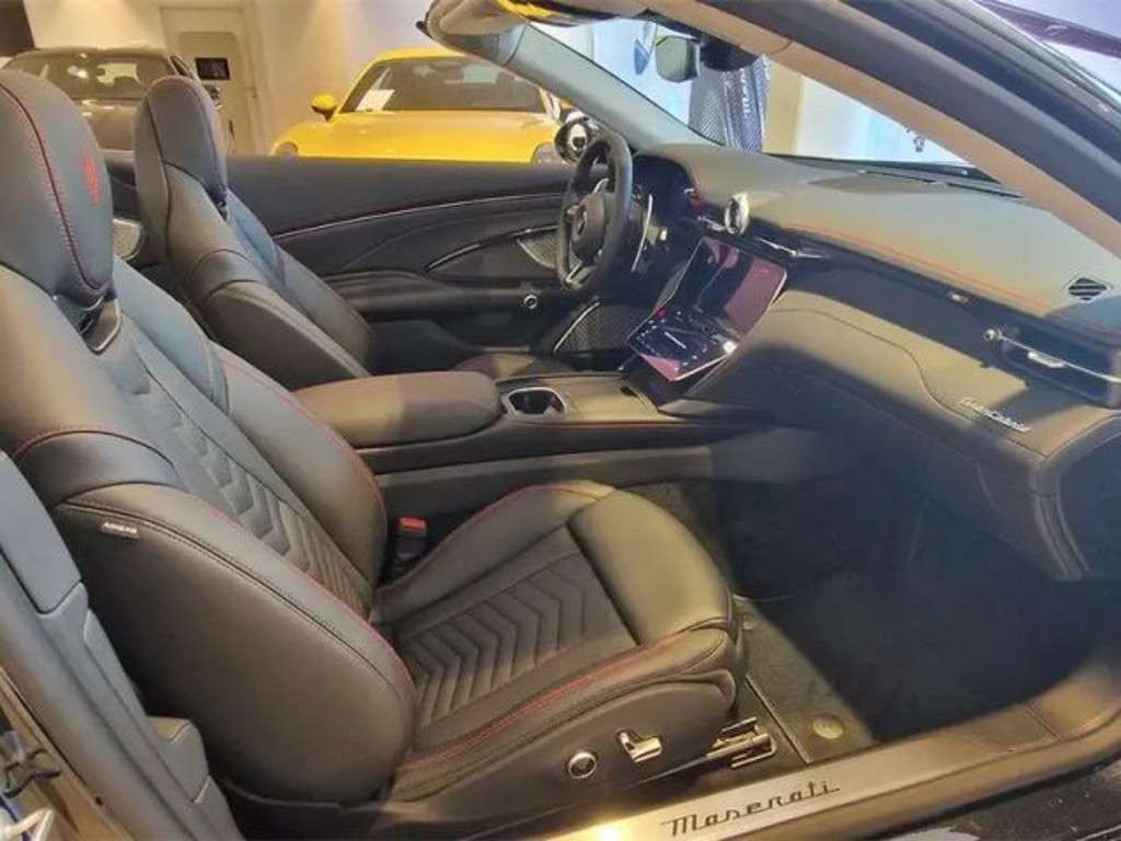 Maserati GranCabrio