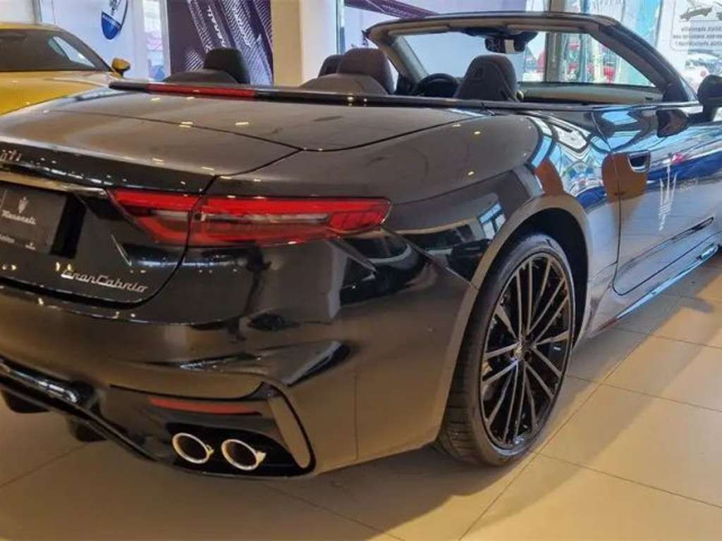 Maserati GranCabrio