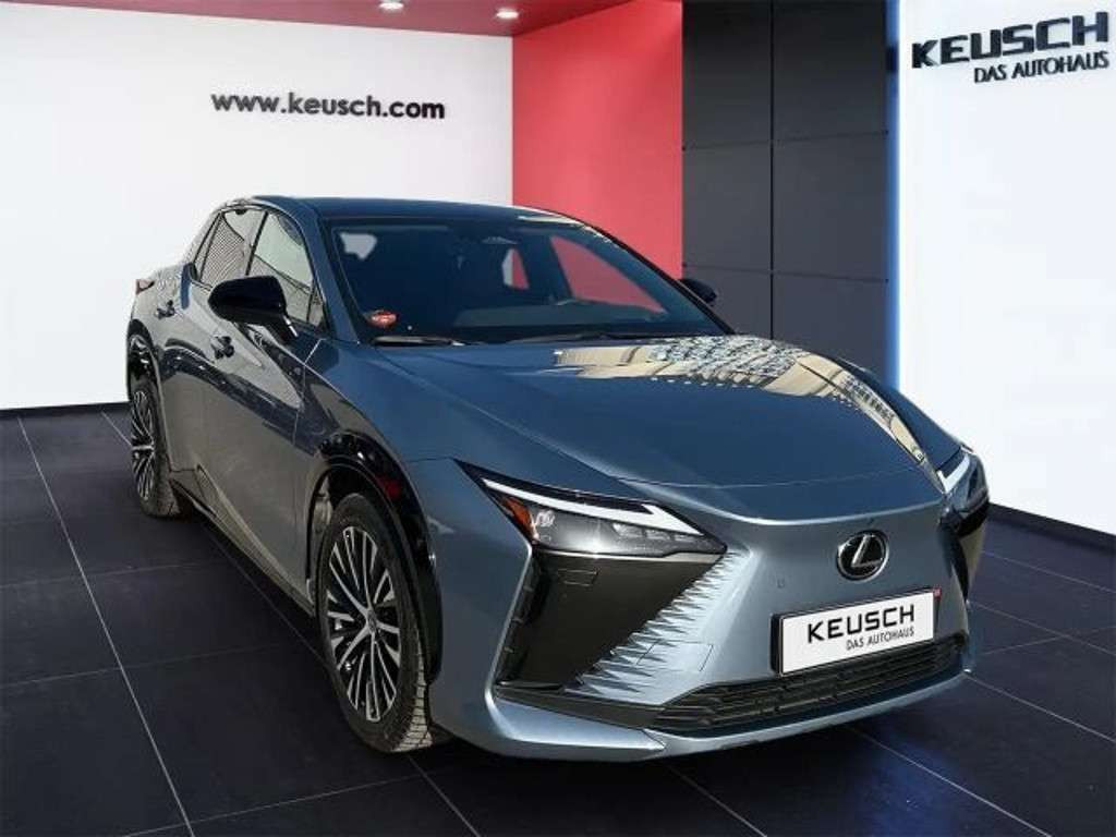 Lexus RZ