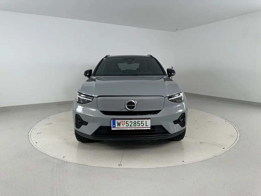 Volvo EX40