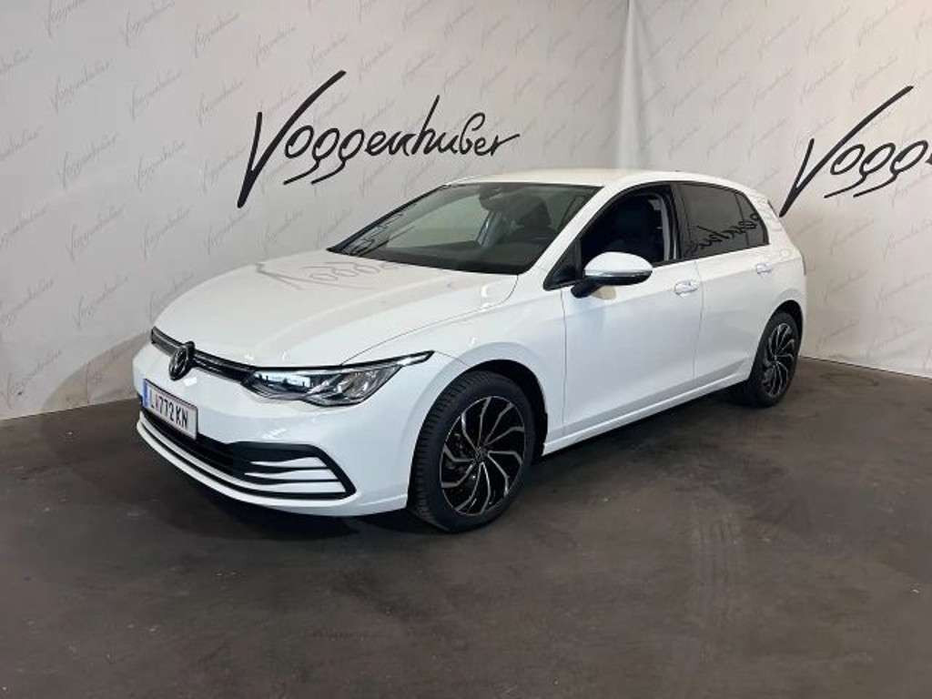 Volkswagen Golf 2024 Benzine