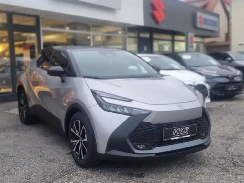 Toyota C-HR 2024 Hybride Benzine