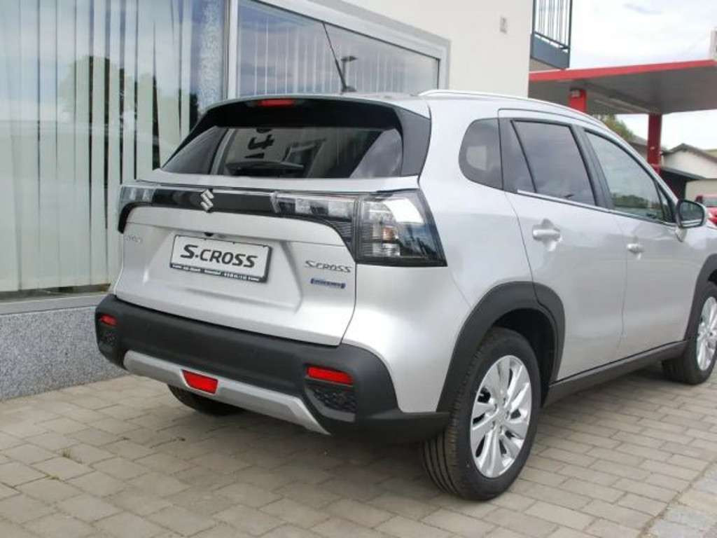 Suzuki S-Cross