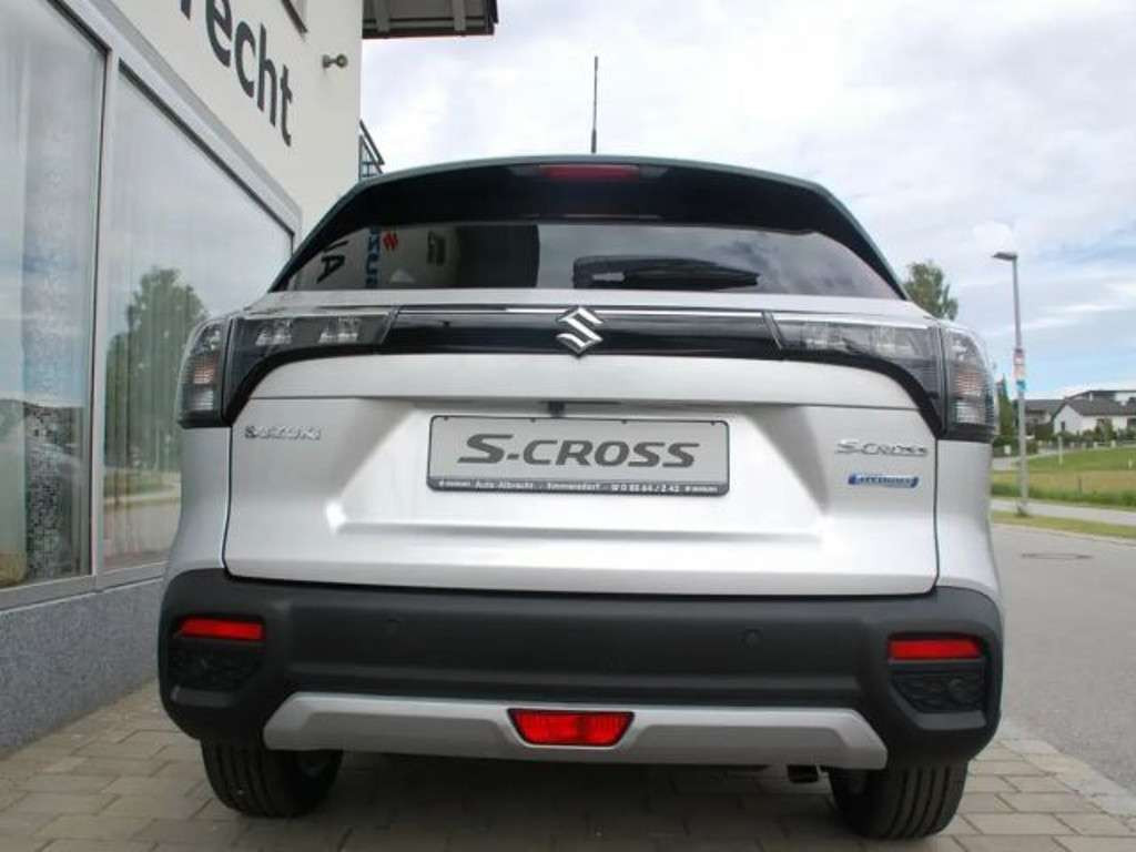 Suzuki S-Cross