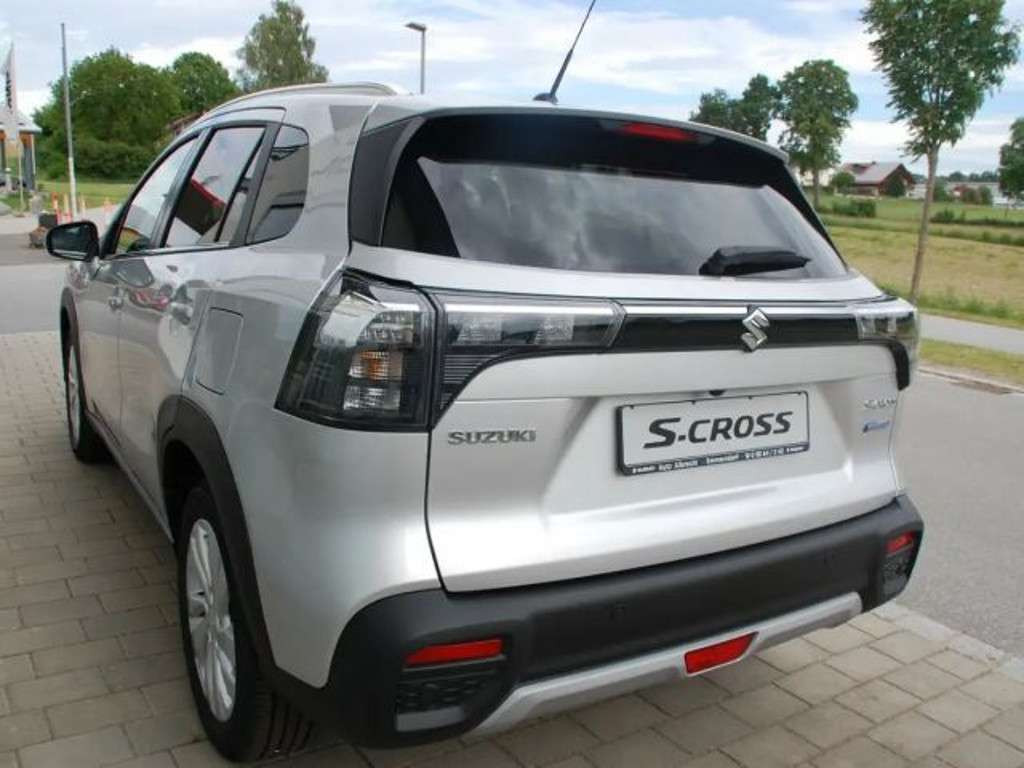 Suzuki S-Cross