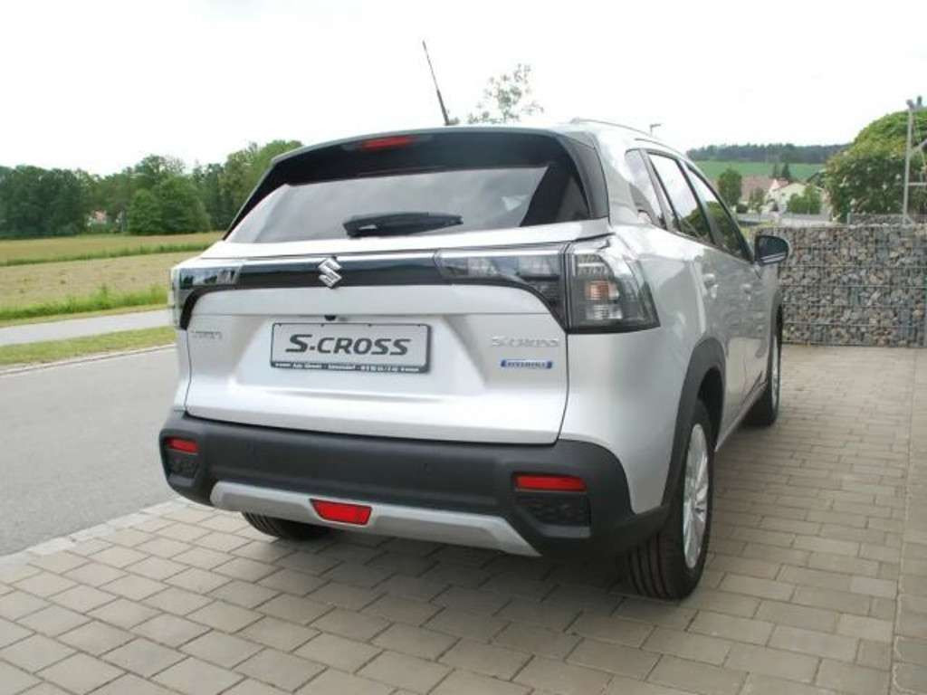 Suzuki S-Cross