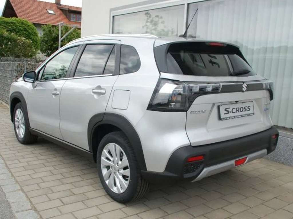 Suzuki S-Cross