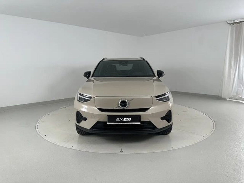 Volvo EX40