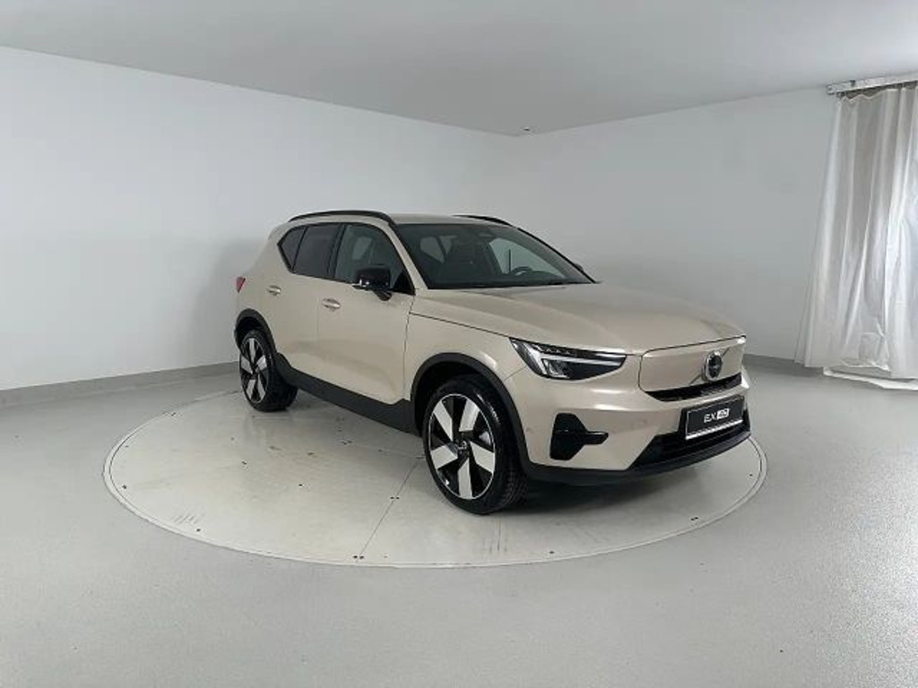 Volvo EX40