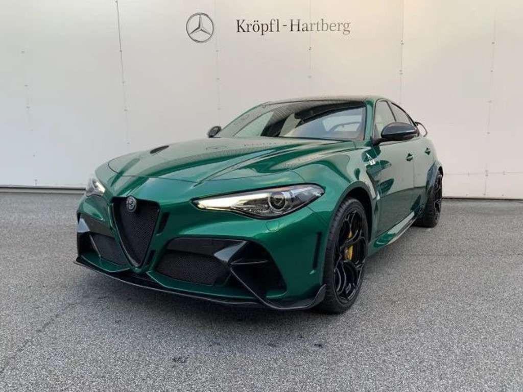 Alfa Romeo Giulia 2023 Benzine