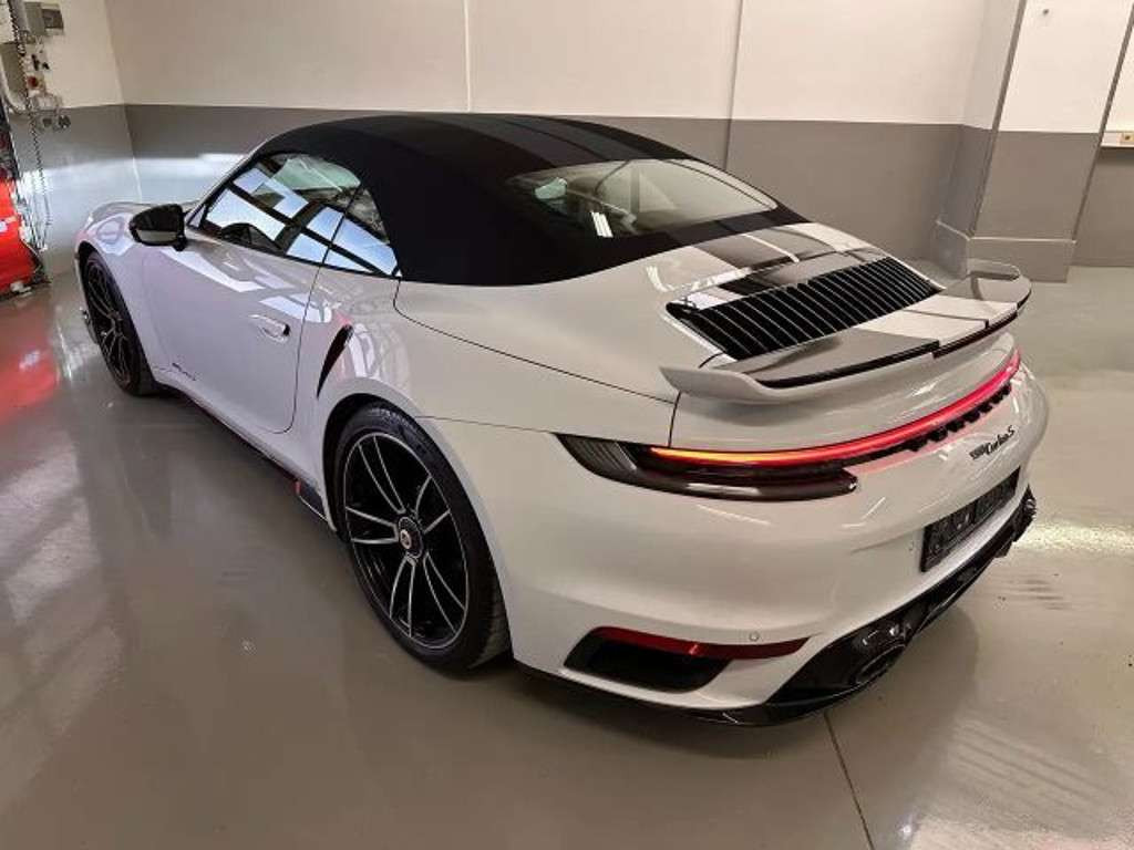 Porsche 992