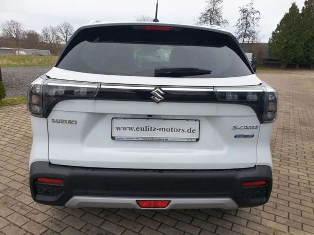 Suzuki S-Cross