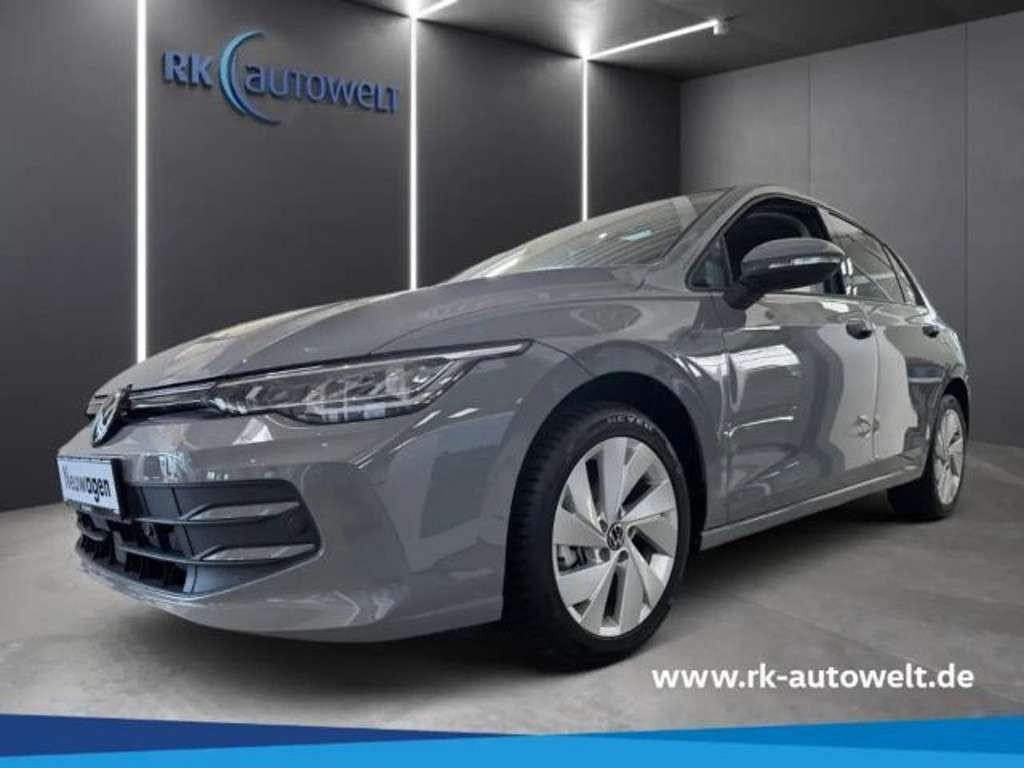 Volkswagen Golf 2024 Benzine