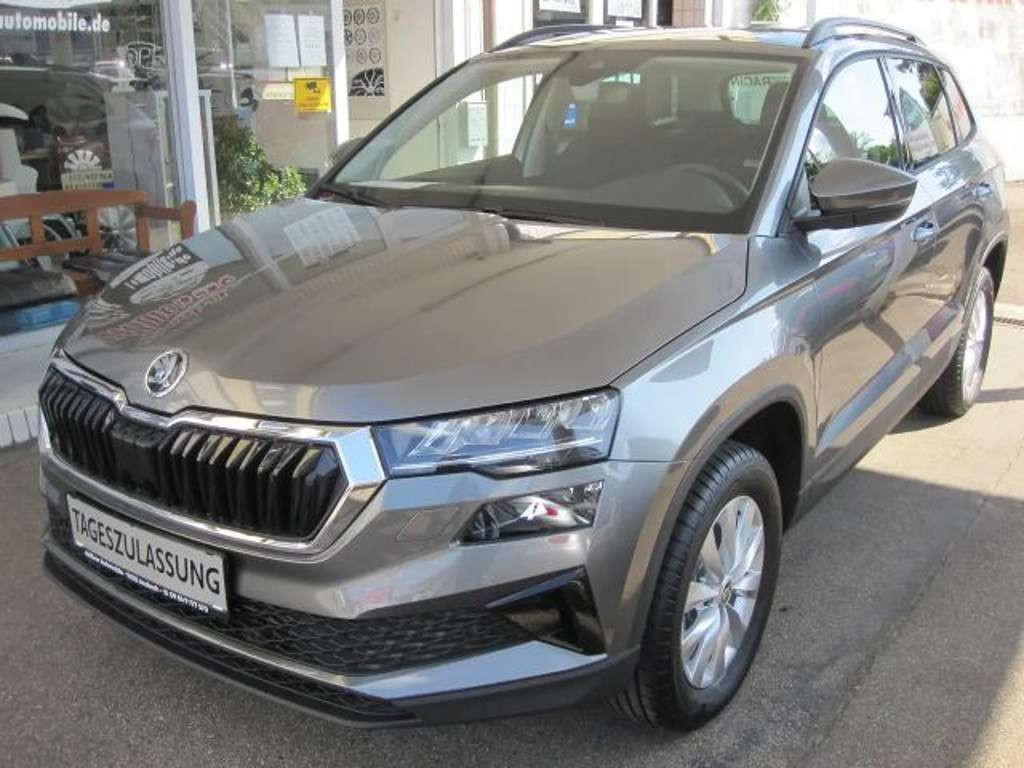 Skoda Karoq 2025 Benzine