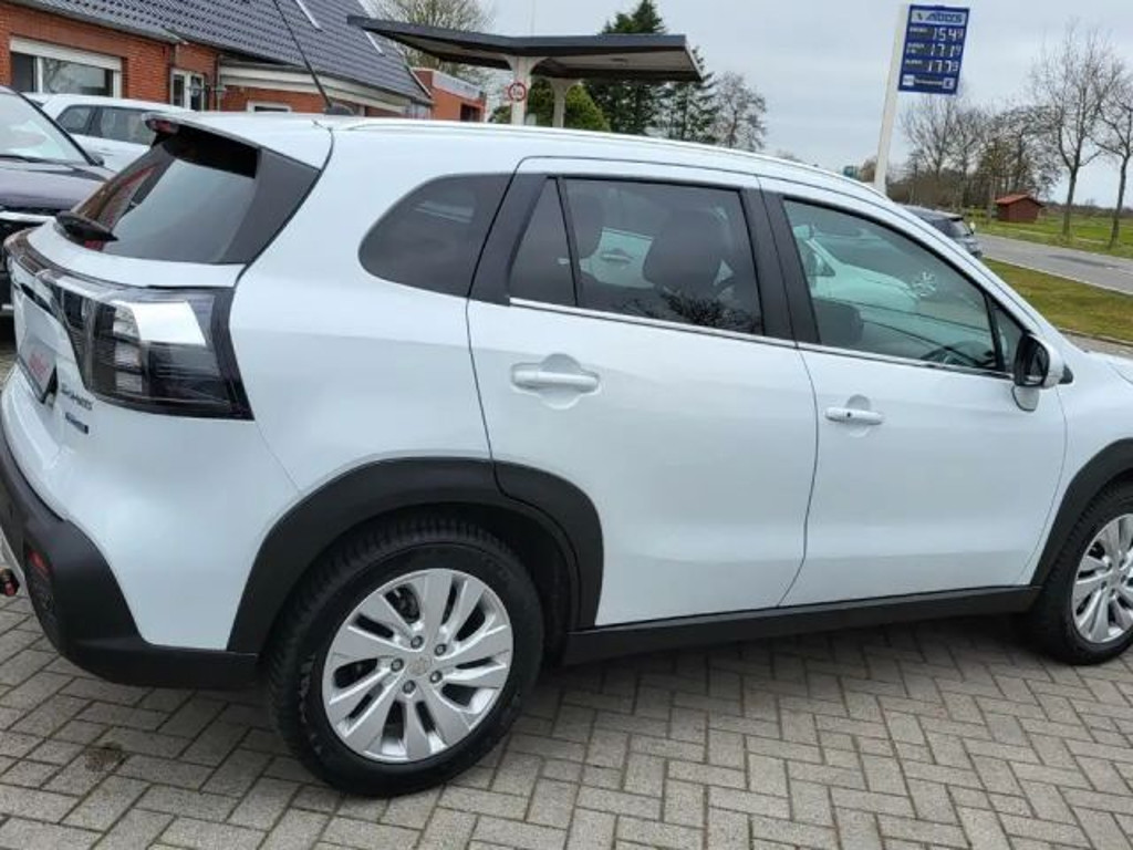 Suzuki S-Cross
