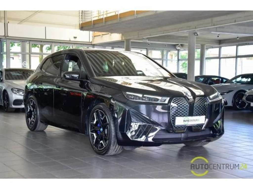 BMW iX