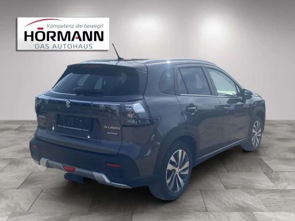 Suzuki S-Cross