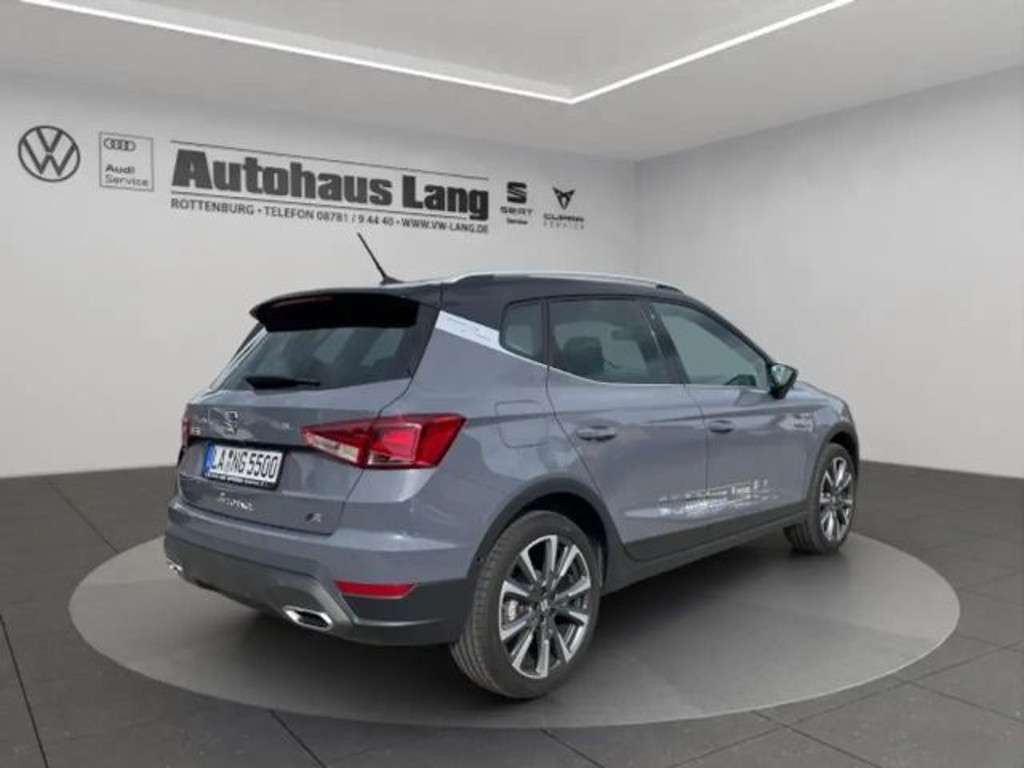Seat Arona