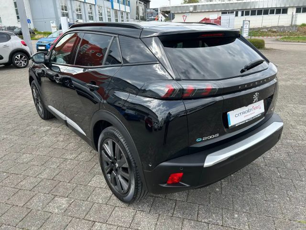 Peugeot e-2008