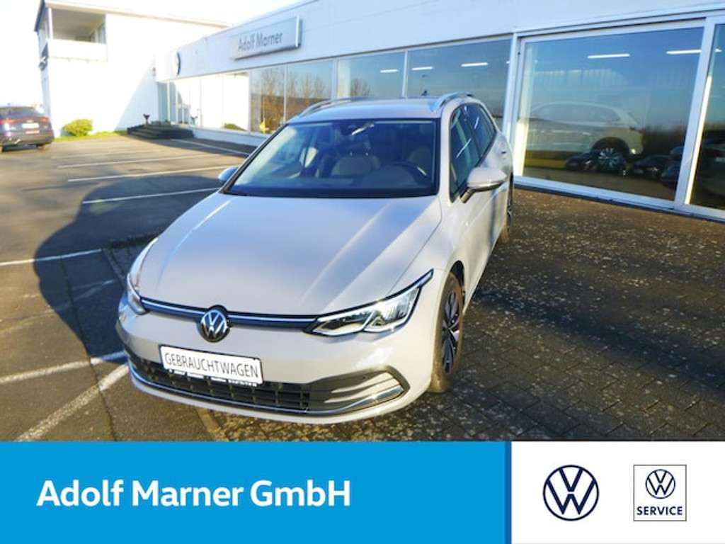 Volkswagen Golf 2023 Benzine