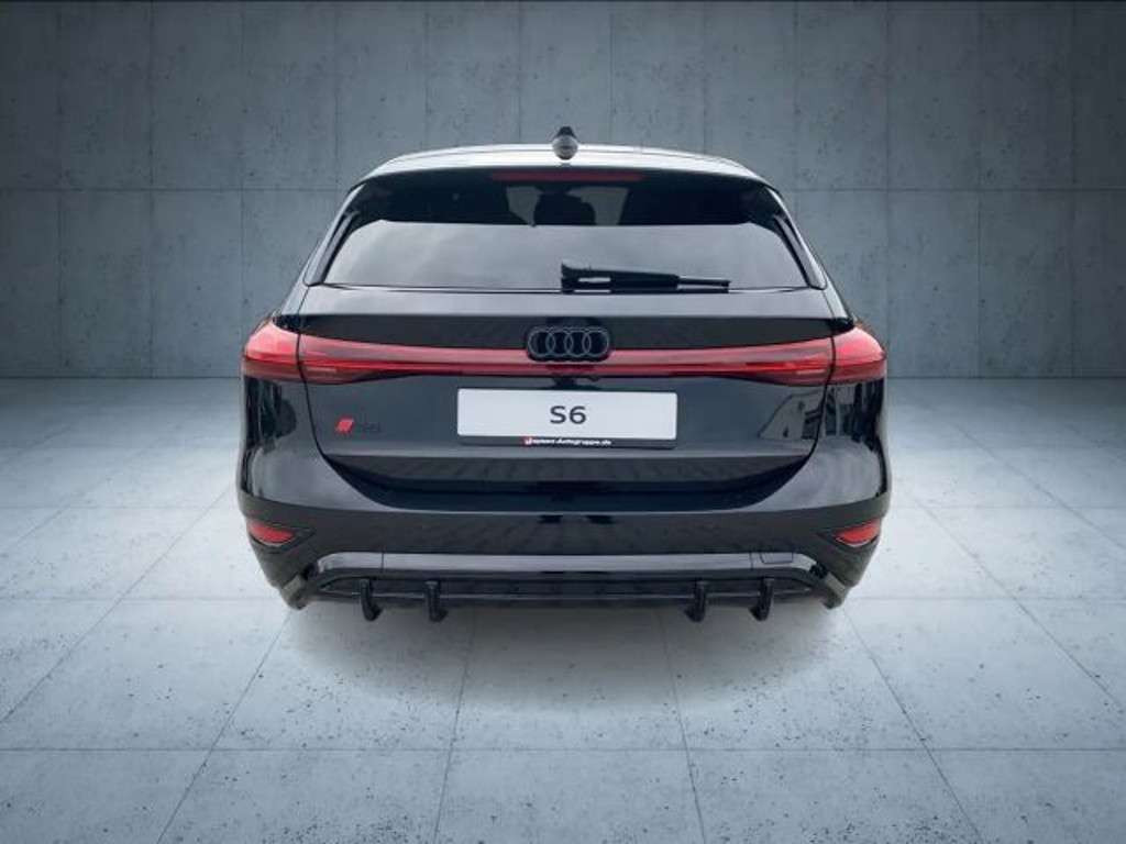 Audi S6 e-tron