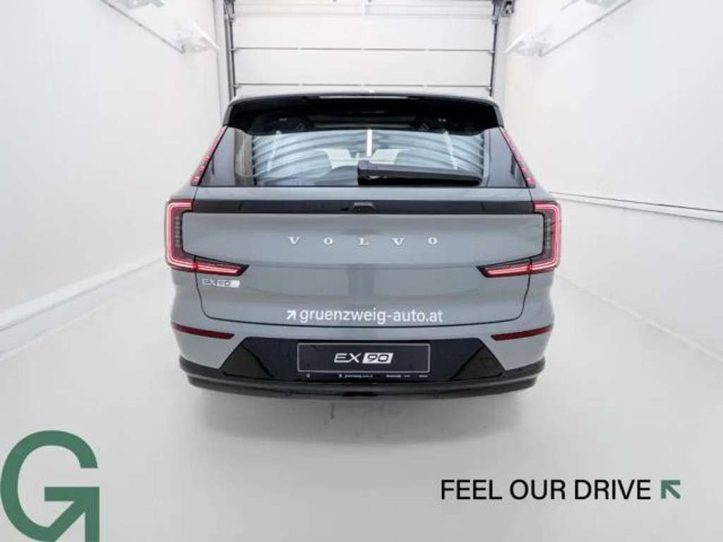 Volvo EX90