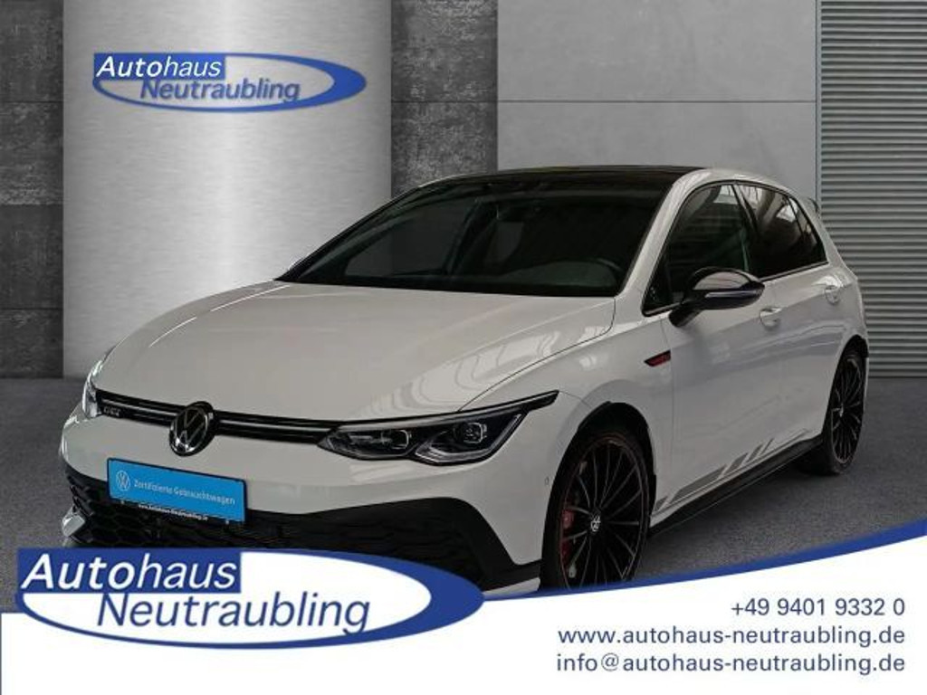 Volkswagen Golf 2024 Benzine