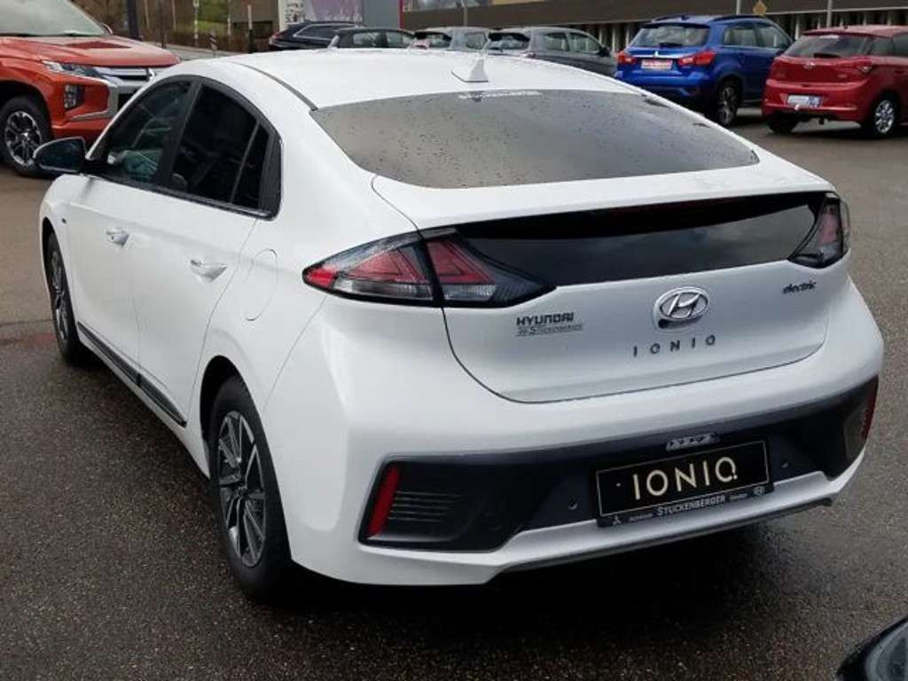Hyundai Ioniq
