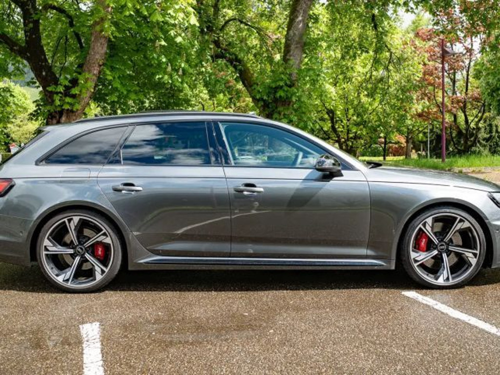 Audi RS4