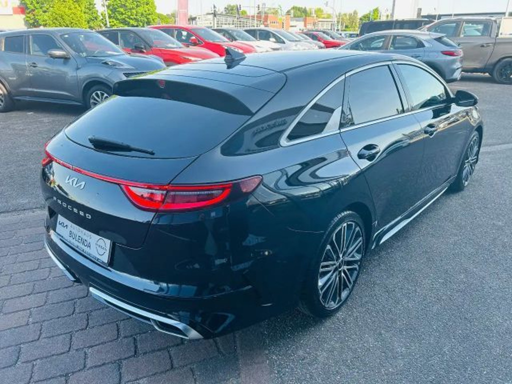 Kia ProCeed