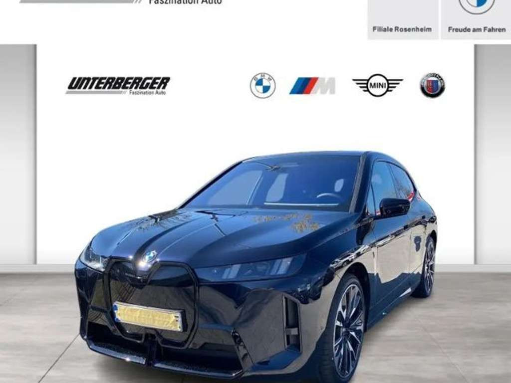 BMW iX