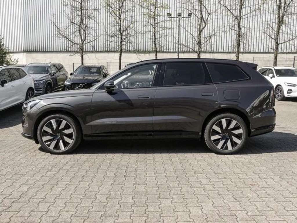 Volvo EX90