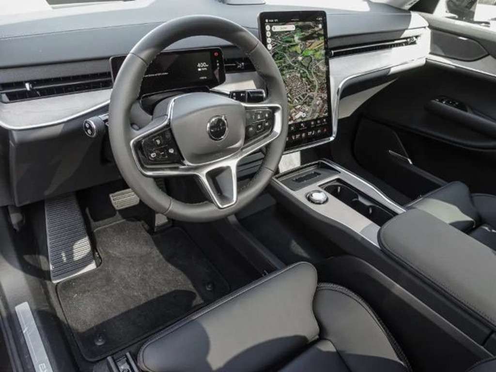 Volvo EX90