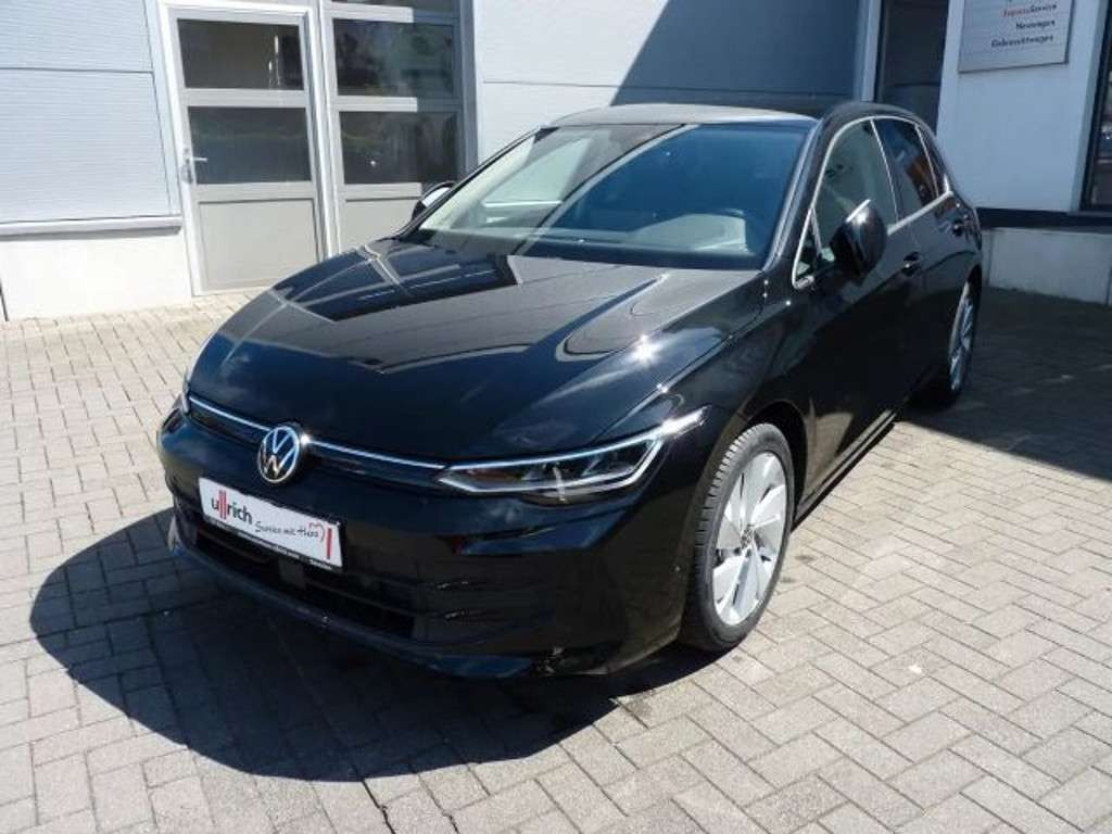 Volkswagen Golf 2024 Benzine
