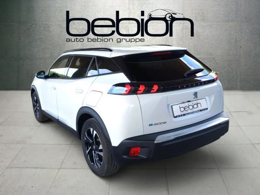 Peugeot e-2008