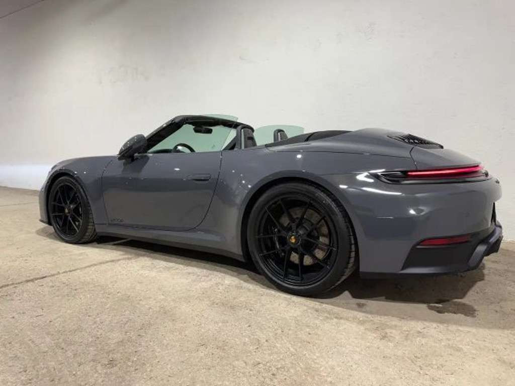Porsche 992