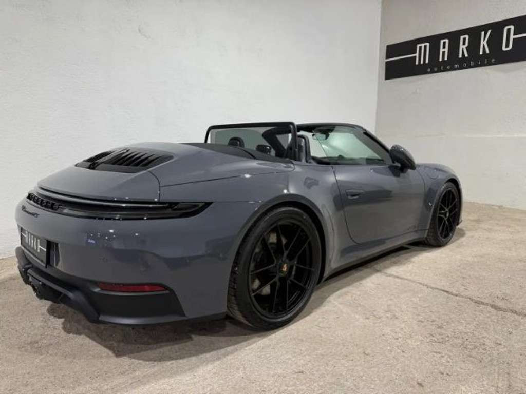 Porsche 992
