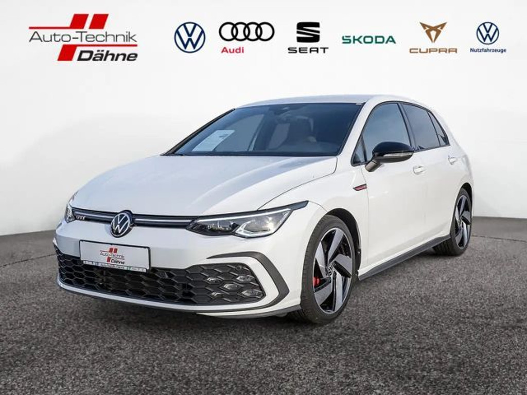 Volkswagen Golf 2022 Benzine