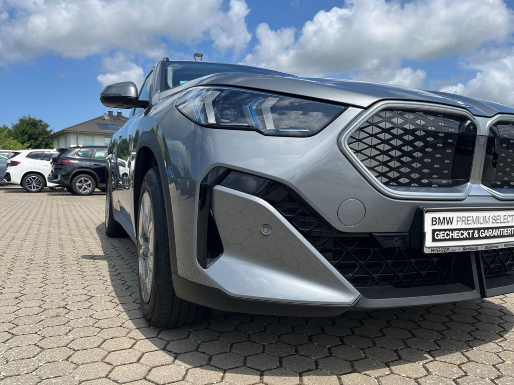 BMW iX2