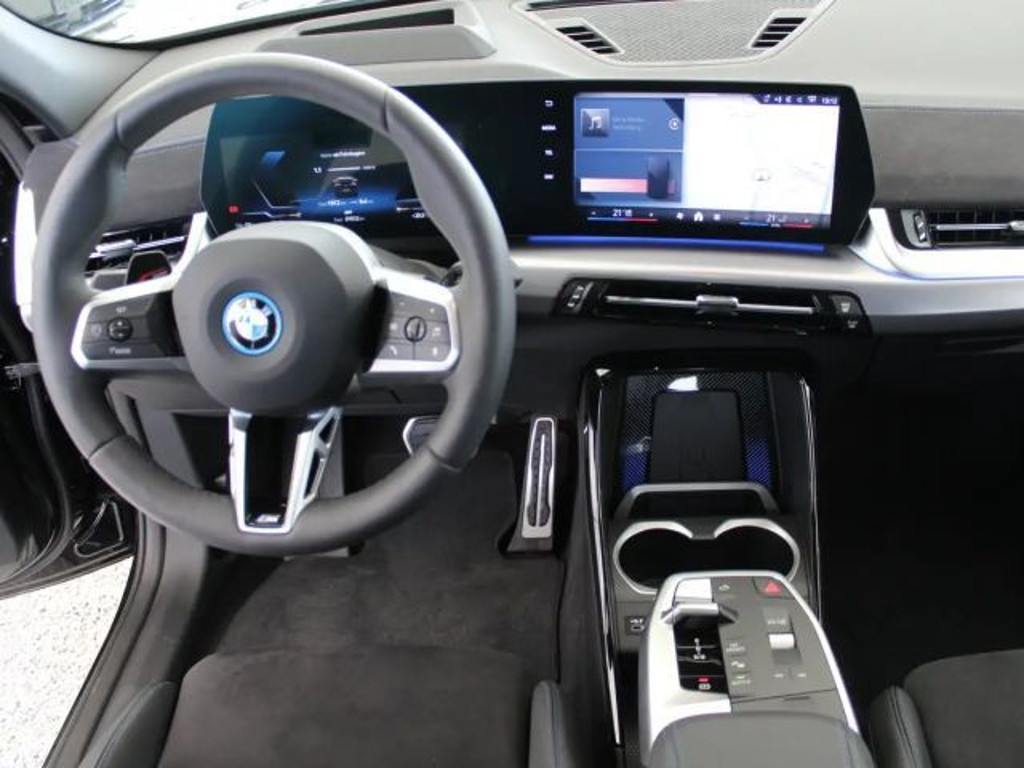 BMW iX2