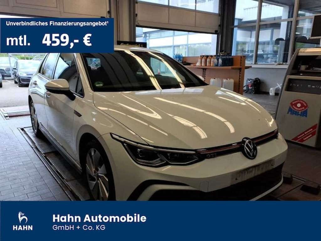 Volkswagen Golf 2023 Benzine